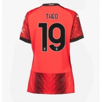 Dámy Fotbalový dres AC Milan Theo Hernandez #19 2023-24 Domácí Krátký Rukáv